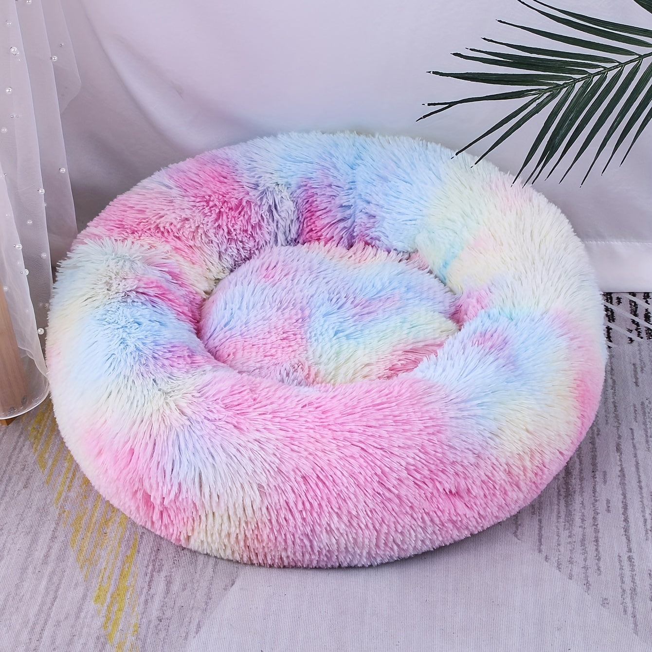 1pc Round Plush Gradient Color Calming Cat Bed, Machine Washable, Four Seasons Warm Comfortable Soft Nest, Suitable for Small and Medium Dogs and Cats, Pet Bed