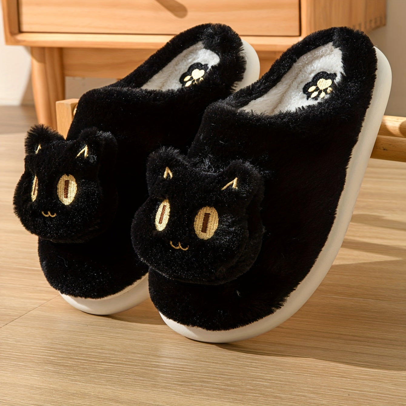 Cute Cartoon Cat Winter Slippers, Closed Toe Super Soft Plush Warm Shoes, Cozy Indoor Novelty Slippers