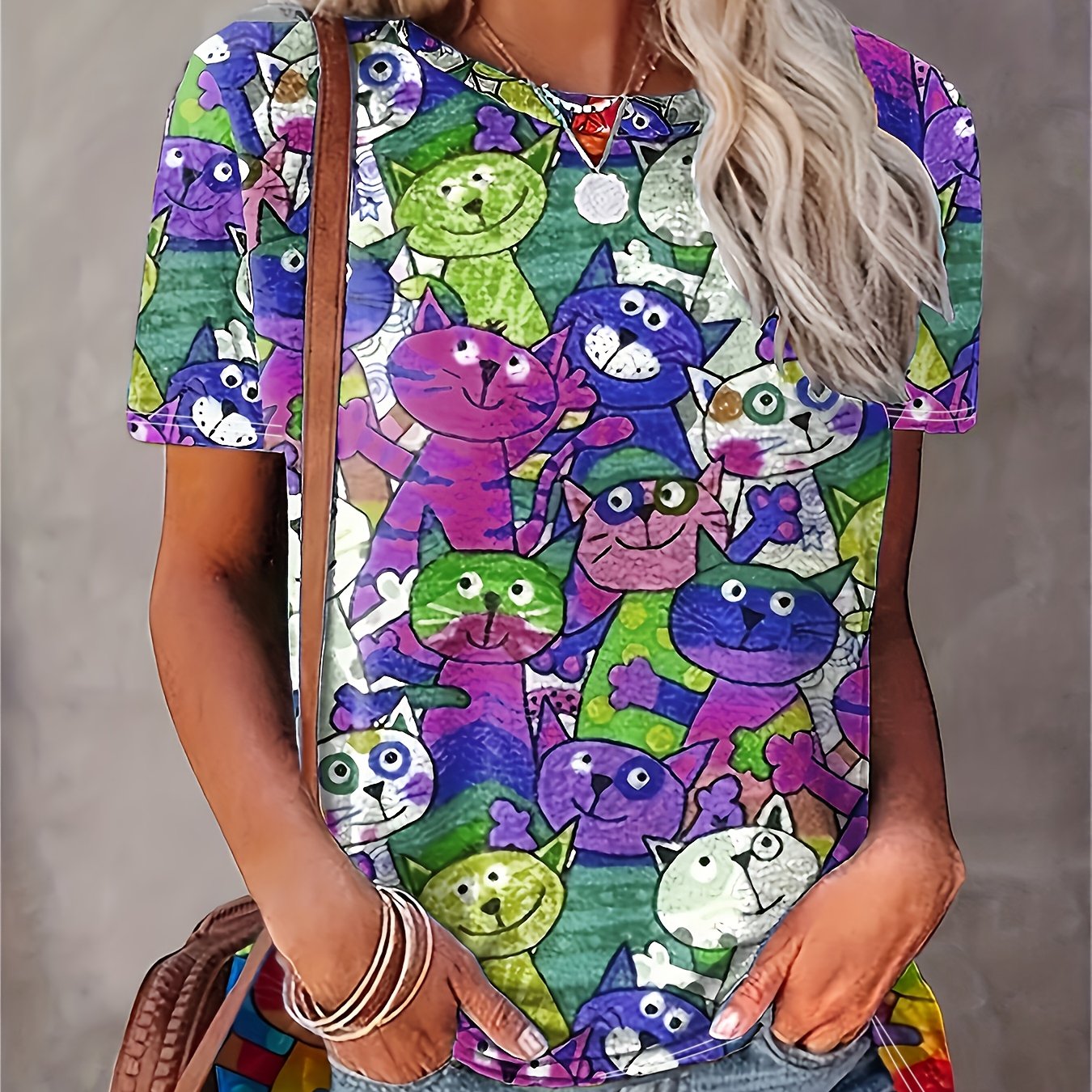 Cartoon Cat Print T-shirt, Short Sleeve Casual Tee For Summer & Spring, Women's Clothing