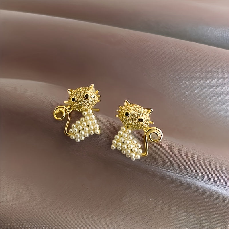 Adorable Imitation Pearl Cat Design Stud Earrings Zinc Alloy Jewelry Rhinestones Inlaid Elegant Simple Style For Women Daily Wear