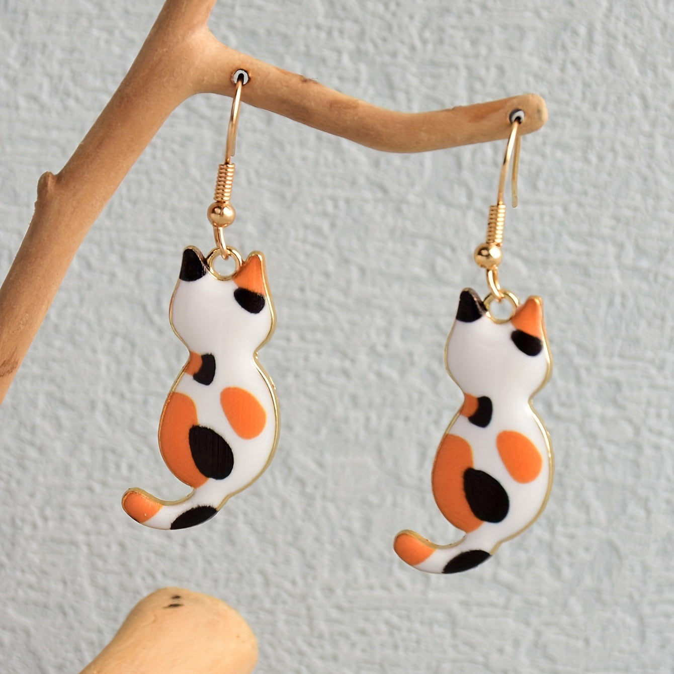 Cute Enamel Cat Design Dangle Earrings Cartoon Style Zinc Alloy Jewelry Adorable Gift For Women   Daily Casual