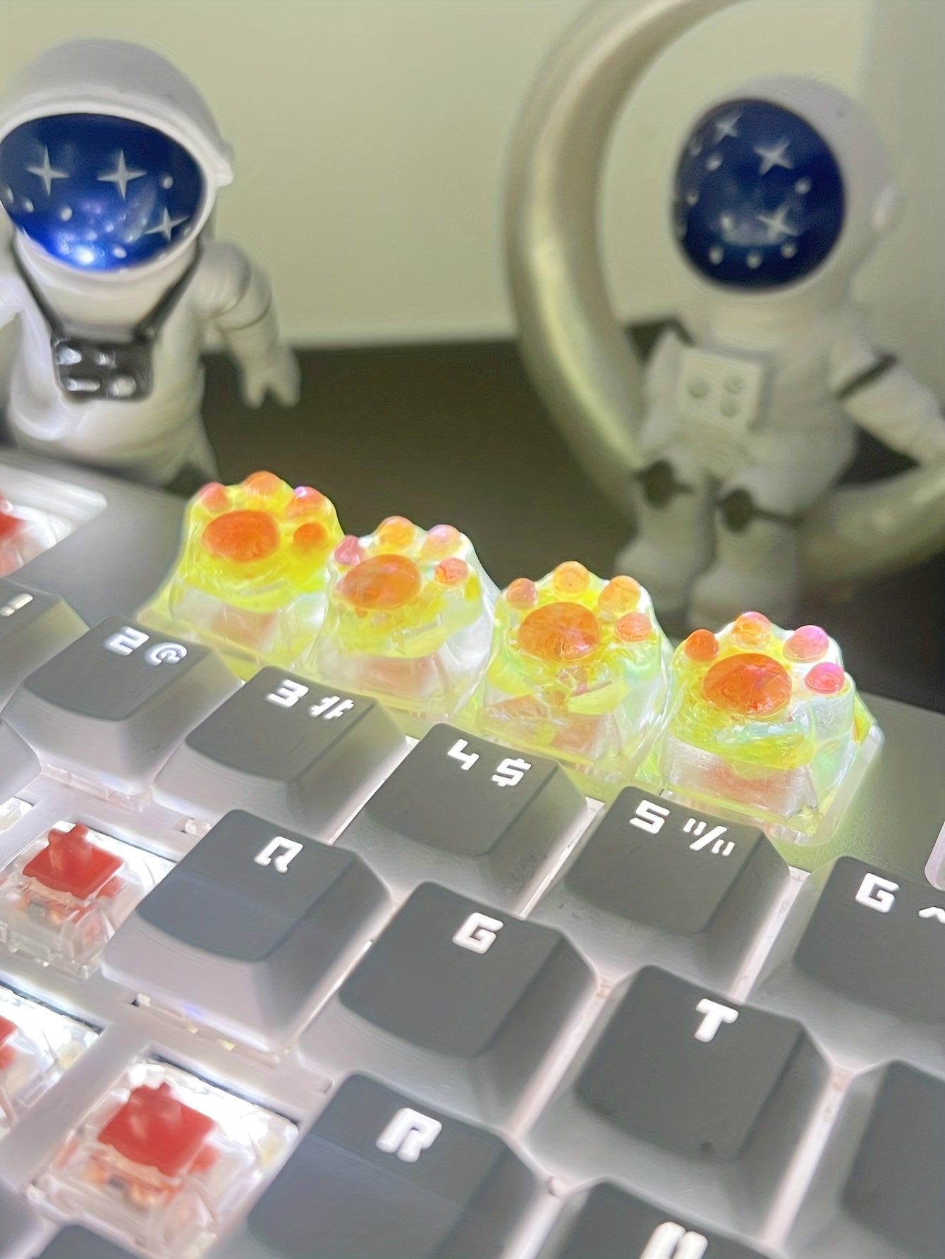 Upgrade Your Keyboard with These Adorable Transparent Cat Paw Keycaps - 4pcs DIY Set!