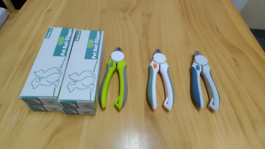 Brighten Up Pet Grooming with LED Light Pet Nail Clipper - Perfect for Dogs & Cats!