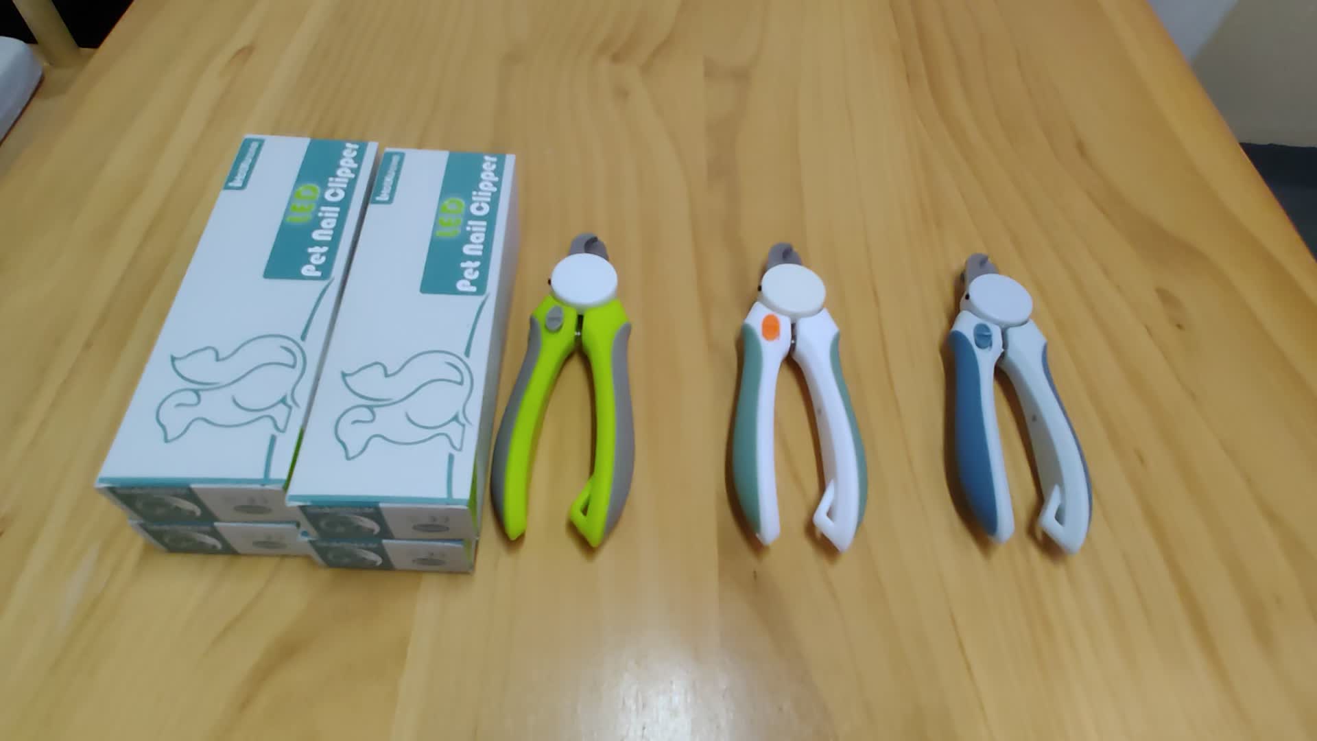 Brighten Up Pet Grooming with LED Light Pet Nail Clipper - Perfect for Dogs & Cats!