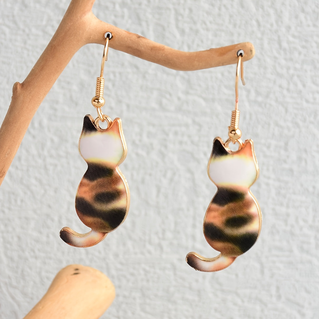 Cute Enamel Cat Design Dangle Earrings Cartoon Style Zinc Alloy Jewelry Adorable Gift For Women   Daily Casual